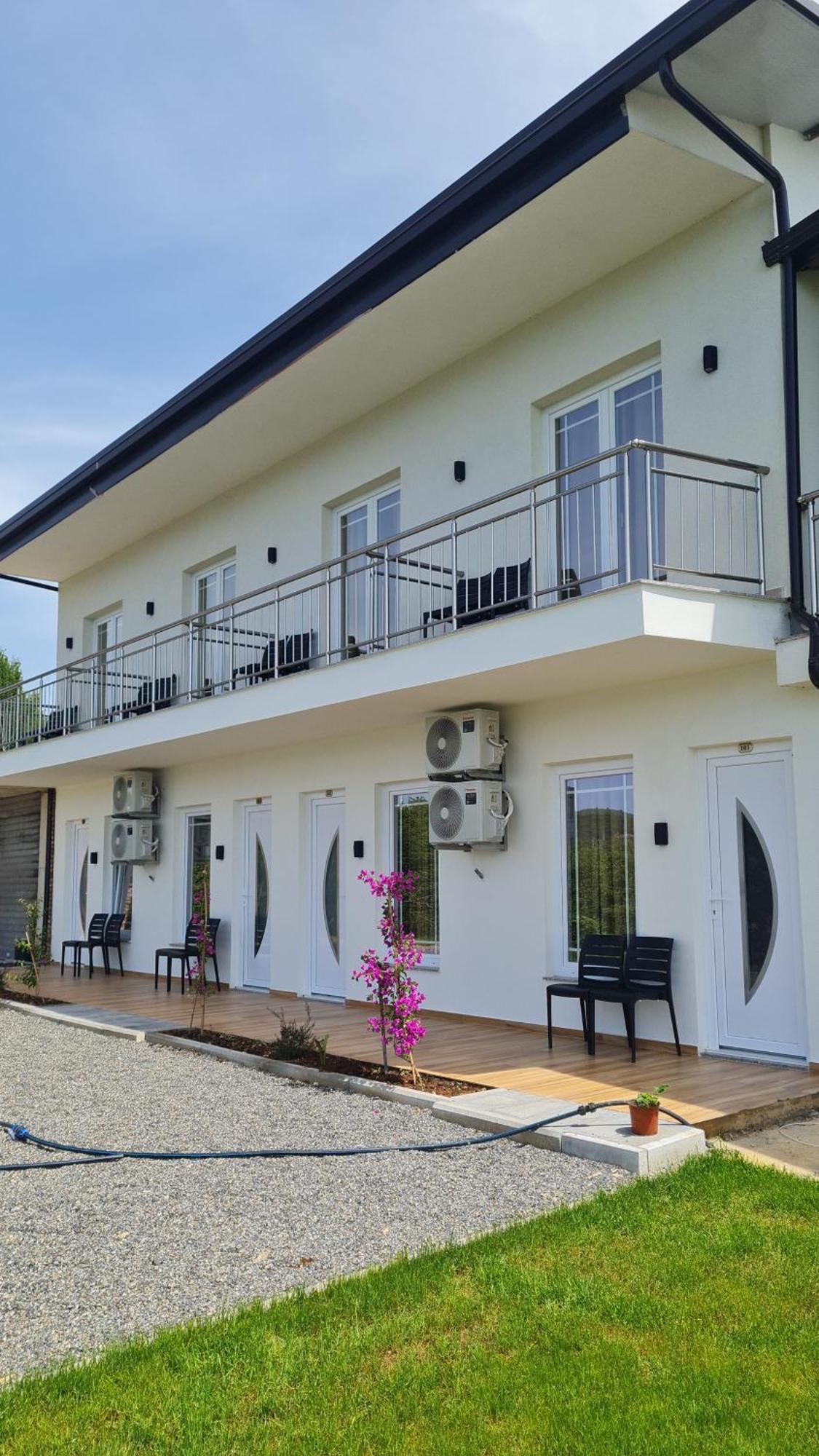 Sol Apartments Gjiri Lalzit Durrës Exteriér fotografie