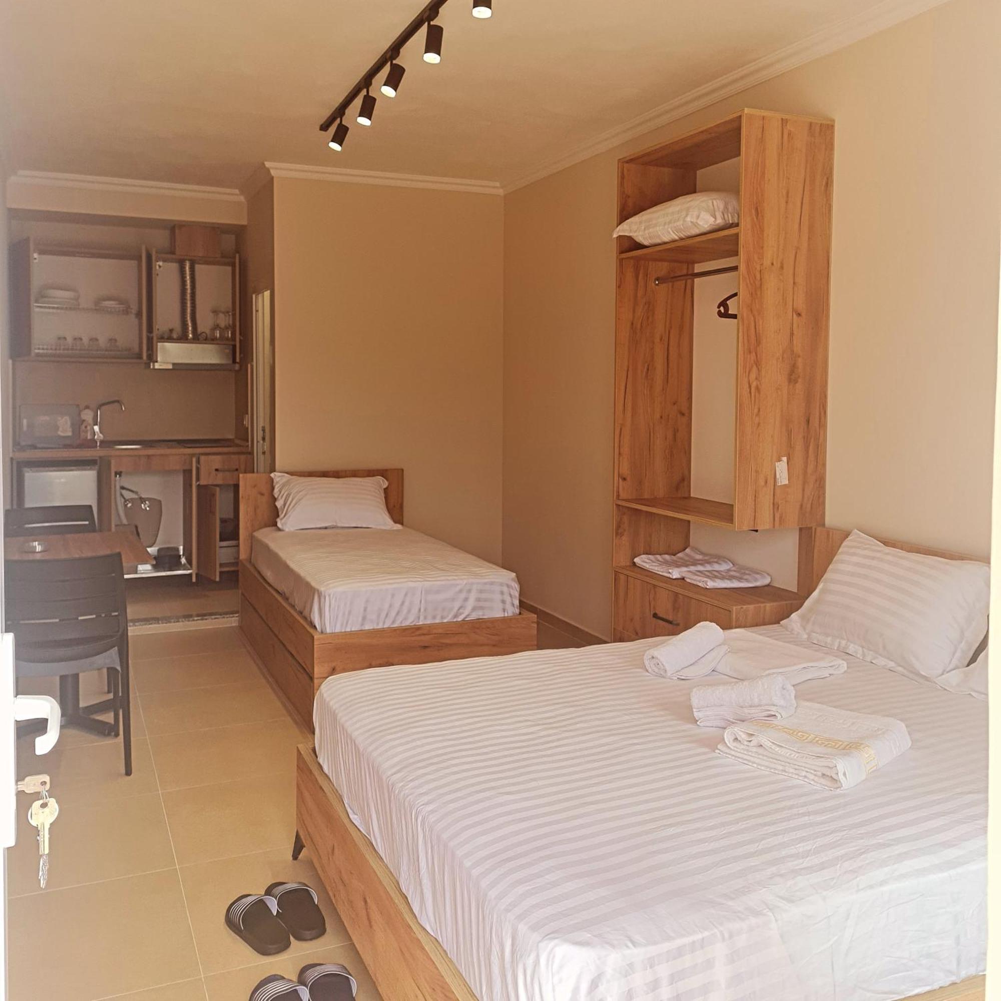 Sol Apartments Gjiri Lalzit Durrës Exteriér fotografie